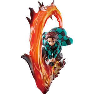 Bandai Demon Slayer - Ichiban Kuji - Shake The Sword Burn Your Heart - A Prize - Tanjiro Kamado Figure